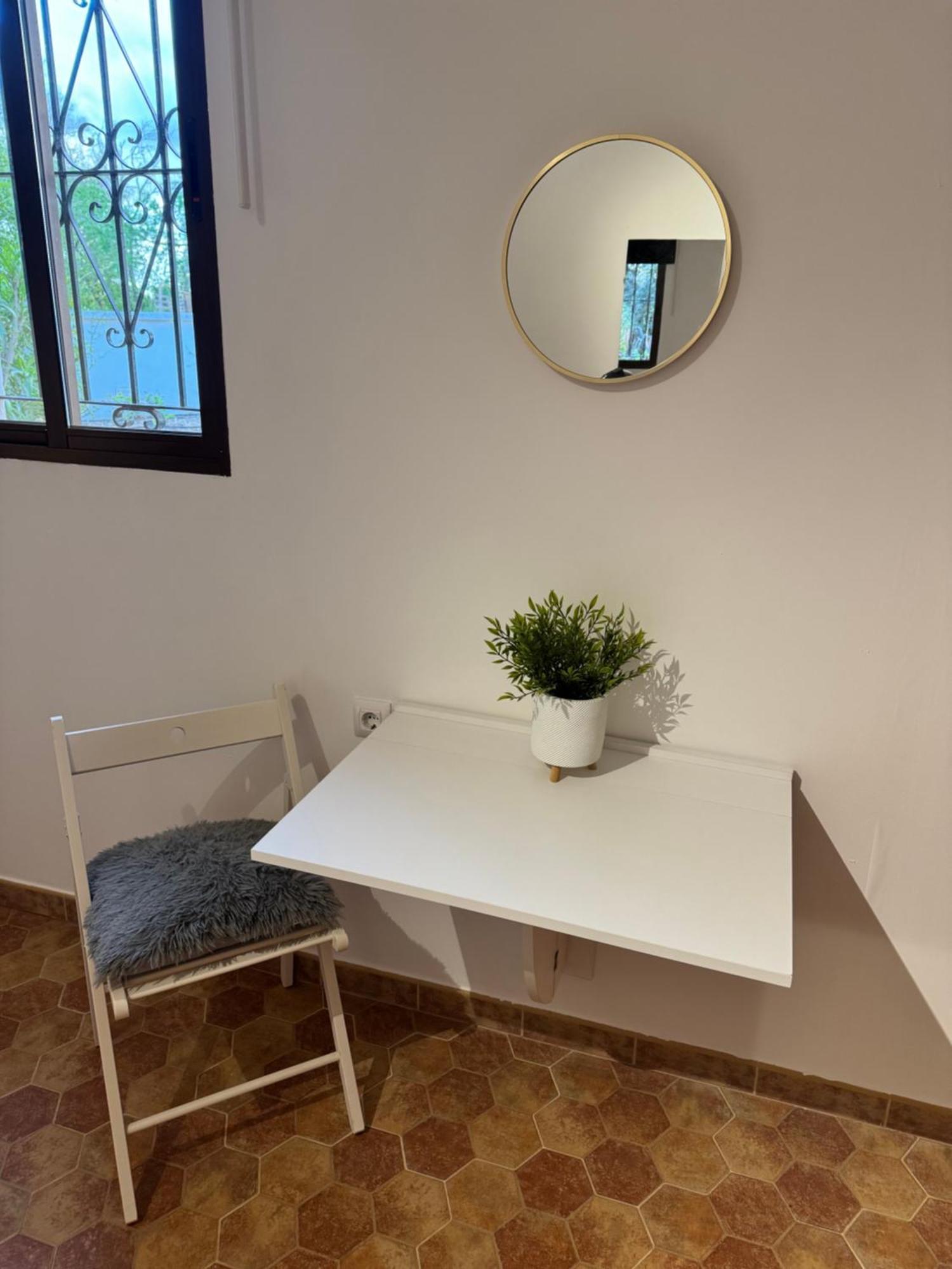 Casa Los Laureles Pilas Eksteriør bilde